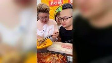 娱乐吃瓜酱上学